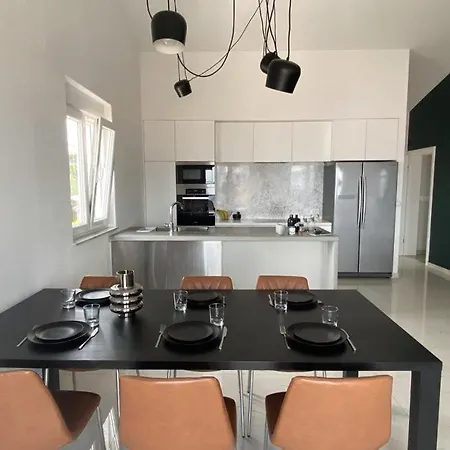 Beachfront Petar דירה *