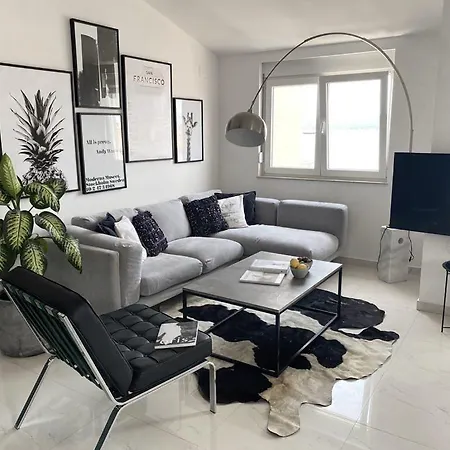 Beachfront Petar Apartman Zára