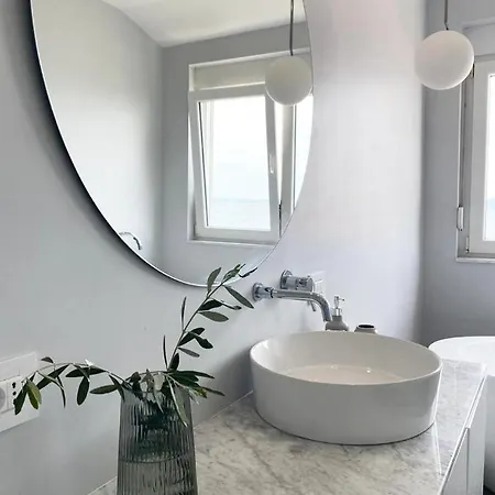 Apartman Beachfront Petar *