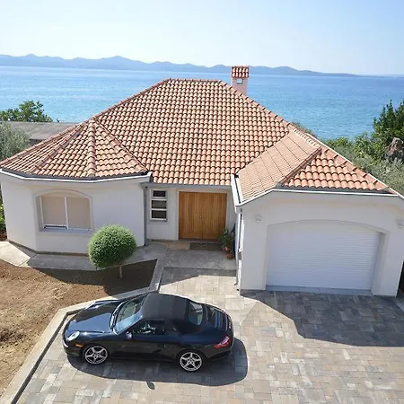 Apartman Beachfront Petar